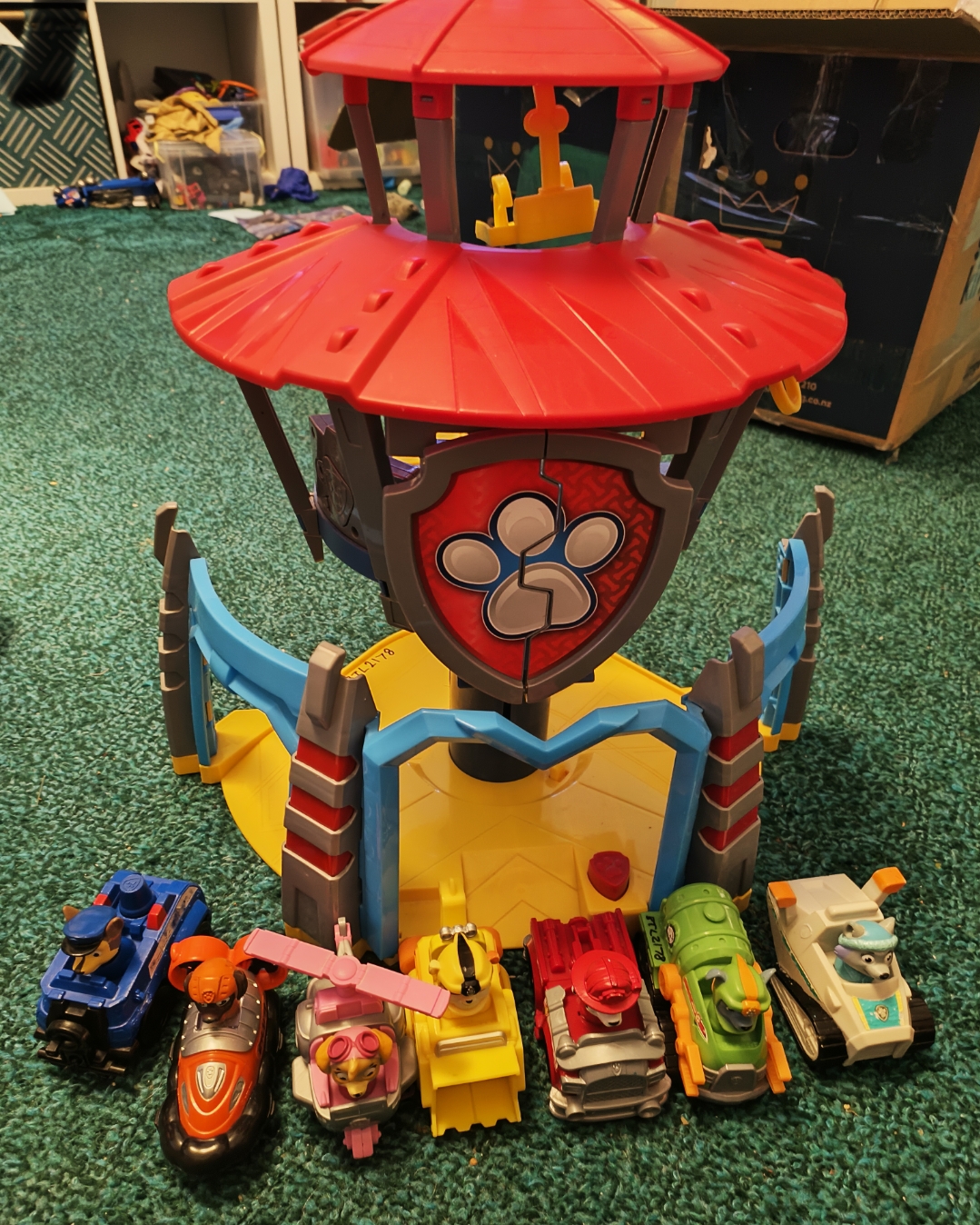 Paw Patrol Tower and small cars